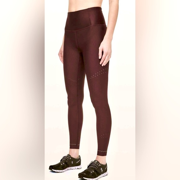 Lululemon “Zoned In Tight” Run / Train in Vibrant Plum Shadow Shade ~ Size 4 - Picture 3 of 7